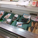 喰い処 鮭番屋 - 冷蔵庫