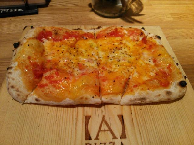 池袋に一枚２70円 食べられる激安ピザがあるということで早速行ってみました お財 By Kuisi68 エー ピッツァ 池袋西武店 A Pizza 池袋 ピザ 食べログ