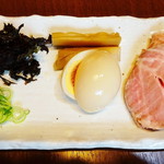 氷見産煮干しラーメン