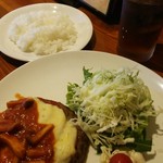 料理屋 バンフ - ランチパスポート   トマトチーズハンバーグ  (トマトチーズハンバーグ・ご飯・ウーロン茶)   ５００円