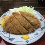 Izakaya Iwai - わらじとんかつ　ロース肉2cm の厚み♪