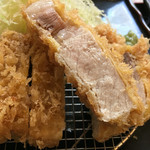 とんかつ いわい - 断面ズーム