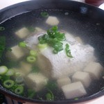 魚正 - ・さしみ定食 1300円　吸い物（うしお汁）