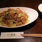 低価格なランチが追加になってました。これは上海焼きそば750円