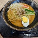 金華楼 - 冷やし担々麺　800円
不思議な辛さが魅力でした。