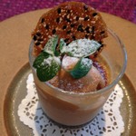 ラシェット M - 2016年6月：ランチコース(\2800+税)…飾りだと思っていた胡麻クッキーが香ばしくってすごく美味しいです