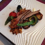 ラシェット M - 2016年6月：ランチコース(\2800+税)…相方が頼んだニュージーランド産の子羊のロースト(別途+\1200)