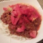 JIMJUM - お通しの特製辛味噌ソース素麺