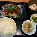 Jingisukan sapporo daichi toukyou sukaitsu riekimae ten - ラムチャックづけ定食(880円)