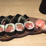 近畿大学水産研究所 グランフロント大阪店 - 近大マグロのネギトロ巻寿司