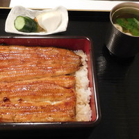 割烹蒲焼 横浜八十八 吉田町店 - 鰻重　月丁