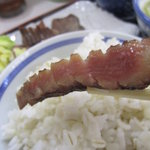 牛舌の店 多津よし - 見よ！この厚さ１３ｍｍを