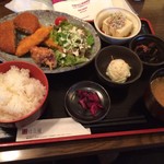 仕立屋 多摩センター店 - ひるめし。1100円。やや高い。