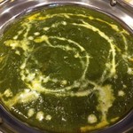 ラズマハル - 201607  クリスナ ★チーズナンセット（990円）★ほうれん草チキン  中辛　※他、ドリンク、サラダが付きます。