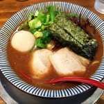 ラーメン 豚きん - 醤油豚骨半熟卵麺固スープ普通