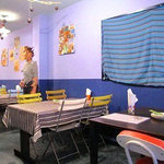 明るく可愛らしい店内