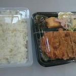 ペンギン村 - 日替わりのロースカツ弁当６２０円