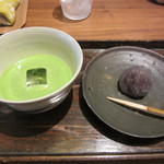 一保堂茶舗 喫茶室 嘉木 - 20160720　冷たい御抹茶　『雲門の昔』とお菓子のセット　1944円　