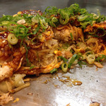 Okonomiyaki Hirano - 炭水化物が層になっております〜（笑）