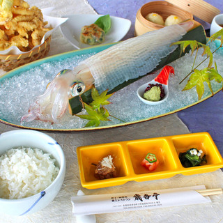 呼子朝市いか処 歳香亭_0