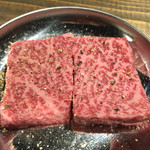 裏なんば 焼肉 虎にツノ - イチボ