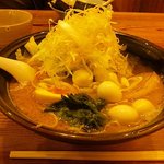 らぁめん半蔵 大和店 - ｢赤味噌ネギラーメン｣900円+｢大盛り｣150円+｢キャベツ｣50円+｢ウズラ｣50円