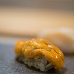 鮨 猪股 - 利尻（りしり）馬糞海膽（ばふんうに）