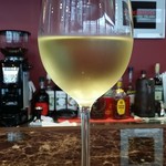 イタリアン バール ラ ファミーリア - 【H28.6.30】アペリティーボタイム。２杯目はカサル ディ セッラ 。