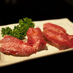 神戸牛・個室焼肉 大長今 - ■特上塩タン厚切 1814円
