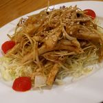 大阪王将 - 蒸し鶏と葱のピリ辛葱ソース 362円＋税