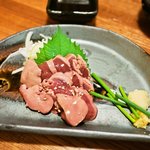 とり玉 - 白レバ刺し（790円)