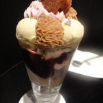 ピエールマルコリーニ アイスクリームカフェ - 秋限定　マルコリー二　マロン　パフェ