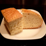 トラットリア・ミオ・フェリーチェ - 自家製フォカッチャです。