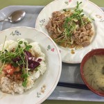 青山学院大学　学生食堂 - 常盤木定食410円、今日はボリュームあります。