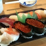 Sushizen - ランチの握り  850円