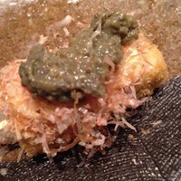 八吉 新橋店 - 子持ち昆布串揚げのカニみそ載せ！