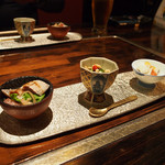 勝太呂 - つきだし３種。器も美しいです。