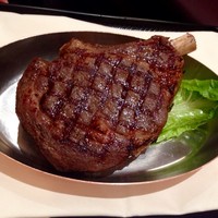 ガーデンキッチン かるめら - 骨付き牛ロースの網焼きMASAKARI(6498円)