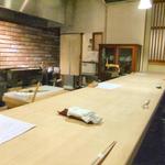 実伶 - カウンター