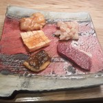 焼肉すどう - 別注のホルモン各種　ミノ、ハツ、ハツモト、ギアラ、ヤン（センマイとハチノスの間）　下処理も完璧！