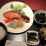 レストランシーグルメてとらぽっと - 「Ａランチ（お刺身か焼き魚）」写真は、銀ザケです。