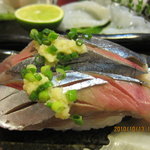 すし処　巌 - 秋刀魚の握り