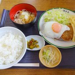 増田屋 - 日替りのメンチカツ定食(2015.5b)