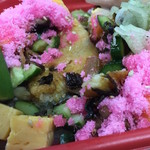 玉ゐ - あなごちらし上 1000円(税込) 具をどかすと大きめのアナゴ