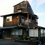 梟亭 - 外観 入る前 まだ日が差してます