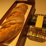 レストラン リューズ - パンとバター