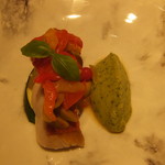 レストラン リューズ - 八丈島産 金目鯛ポワレ オリーブとパプリカと共に アンチョビのアクセントで