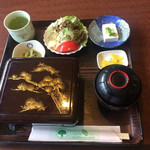 レストハウス憩 - うな重(うな丼)定食