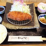 Kanoya - 黒豚ロースかつ定食