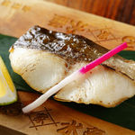 Ichigoya - 季節の魚を使った自家製干物。やわらかく新鮮です。
